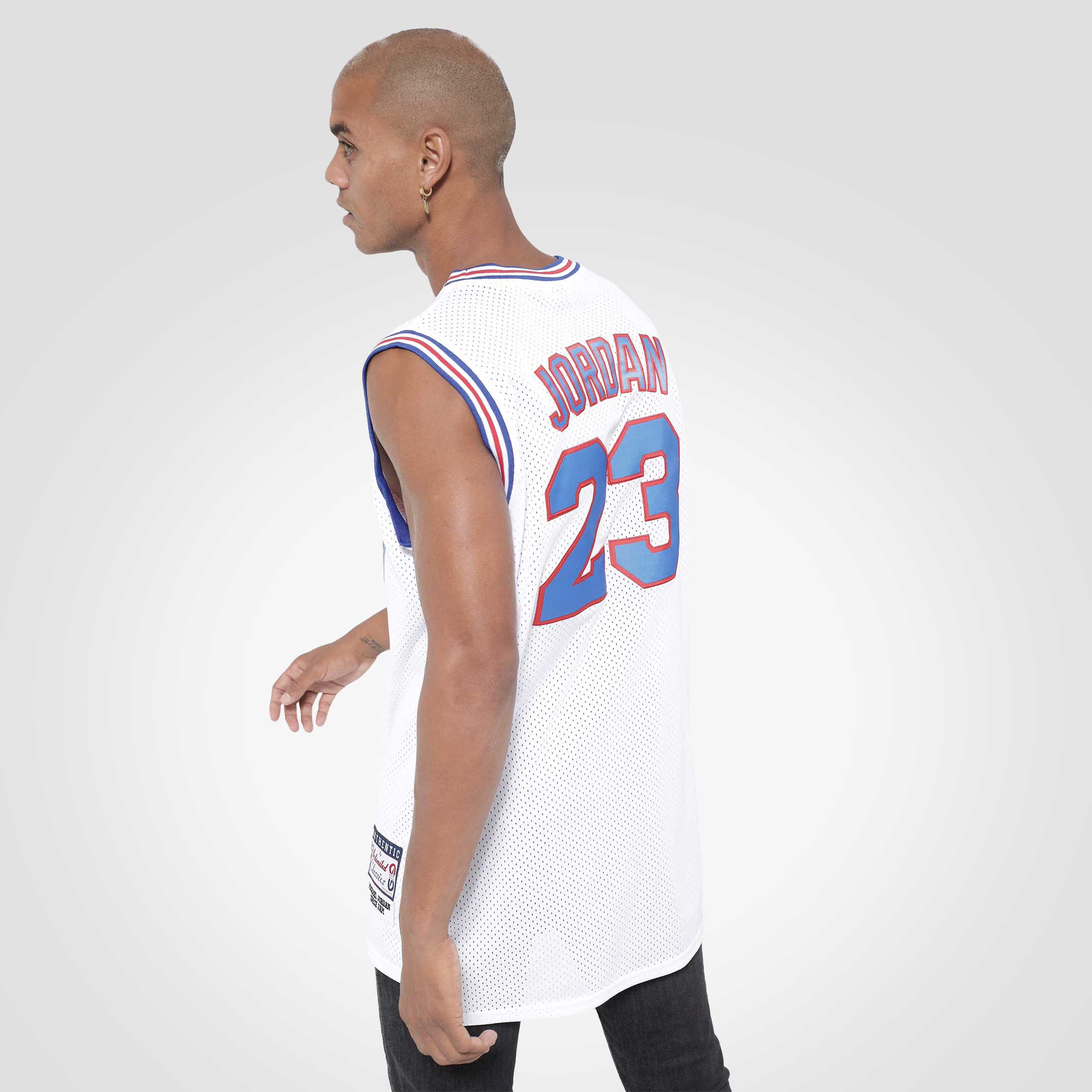 17.-Michael-Jordan-Tune-Squad-