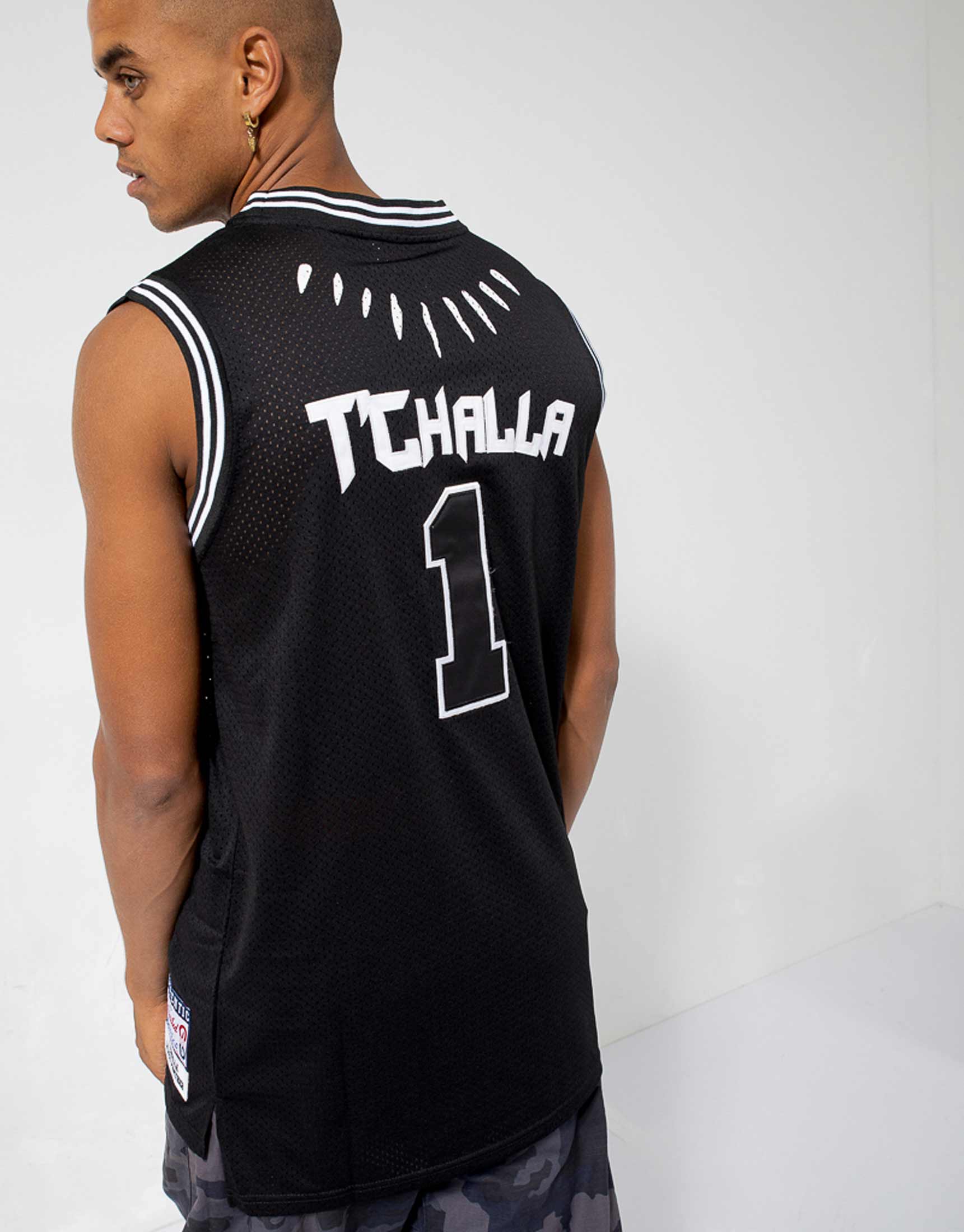 T’challa #1 Wakanda Black Panther Basketball Jersey M