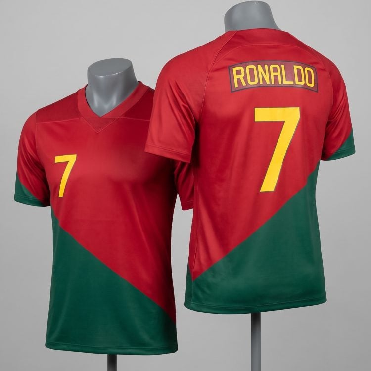【レア】Portugal RONALDO 7 長袖ユニフォーム L Ronaldo Portugal Jersey #7 Cristiano Soccer Home | 99Jersey