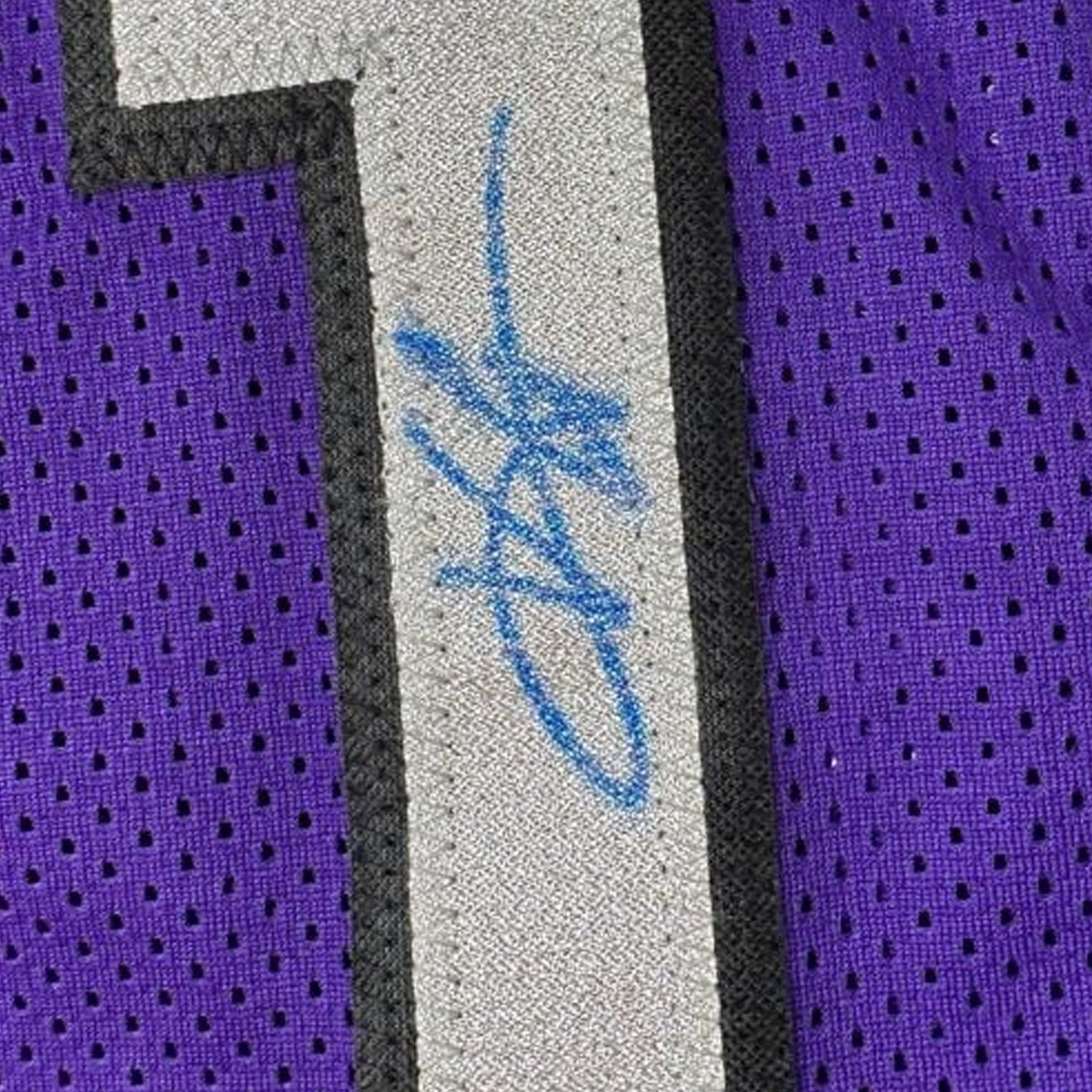 Vince Carter Autographed #15 Toronto Basketball Jersey - Image 3