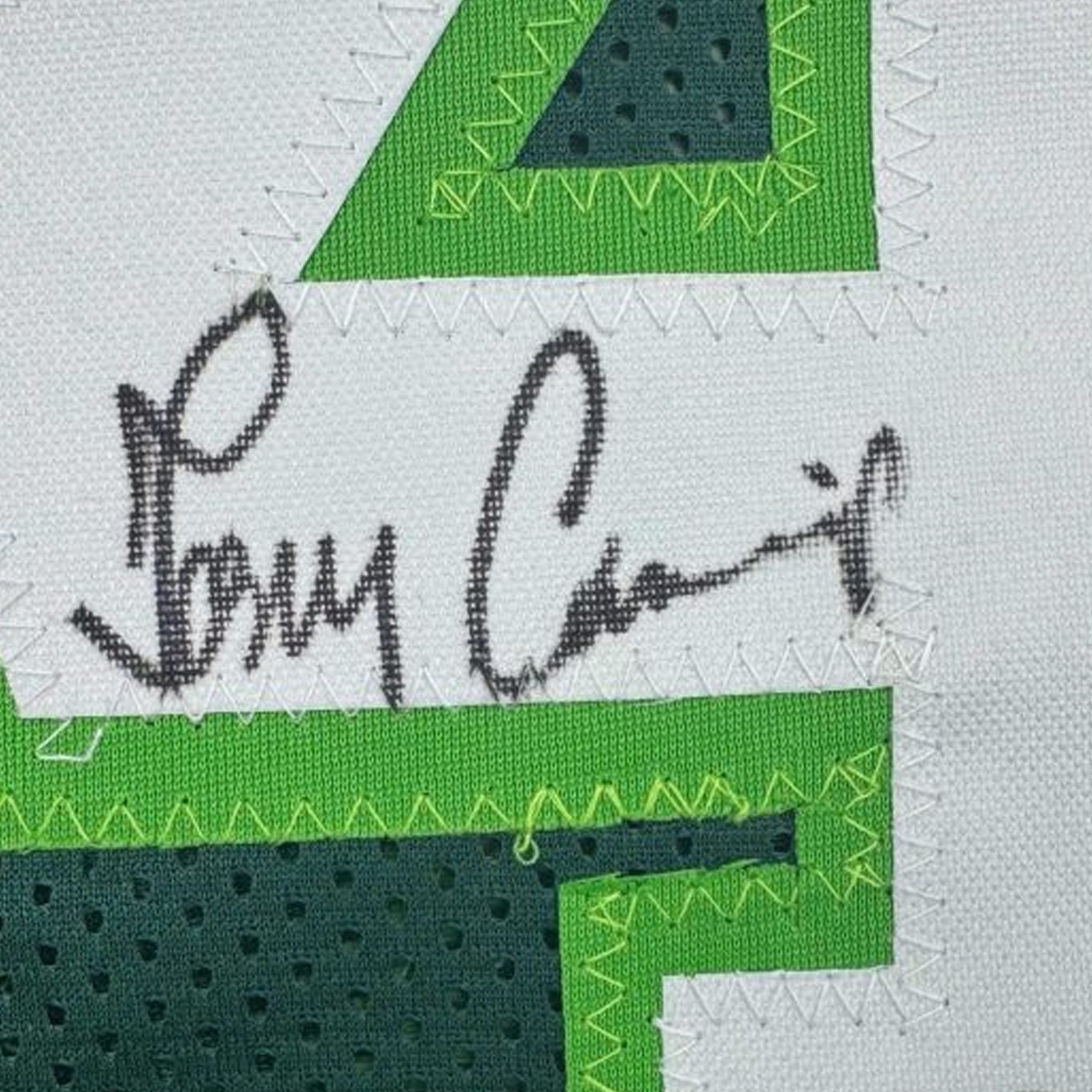 Autographed Terry Cummings #34 Milwaukee Bucks Basketball Jersey - Image 4