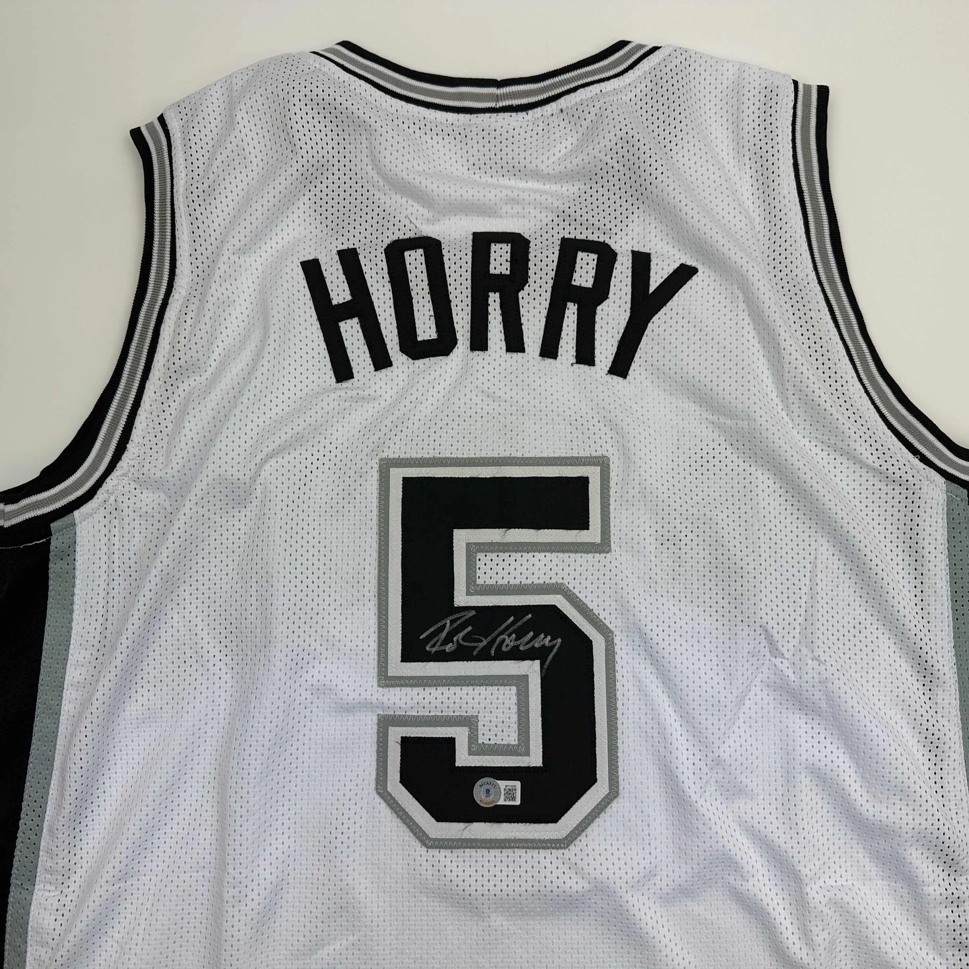 Autographed Robert Horry #5 San Antonio Spurs White Basketball Jersey